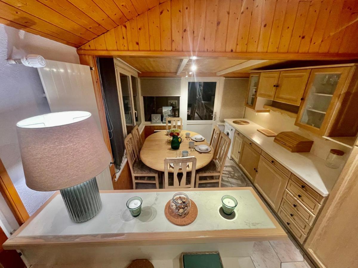 Chalet 4 Personnes Avec Sauna เลแซ็ง ภายนอก รูปภาพ