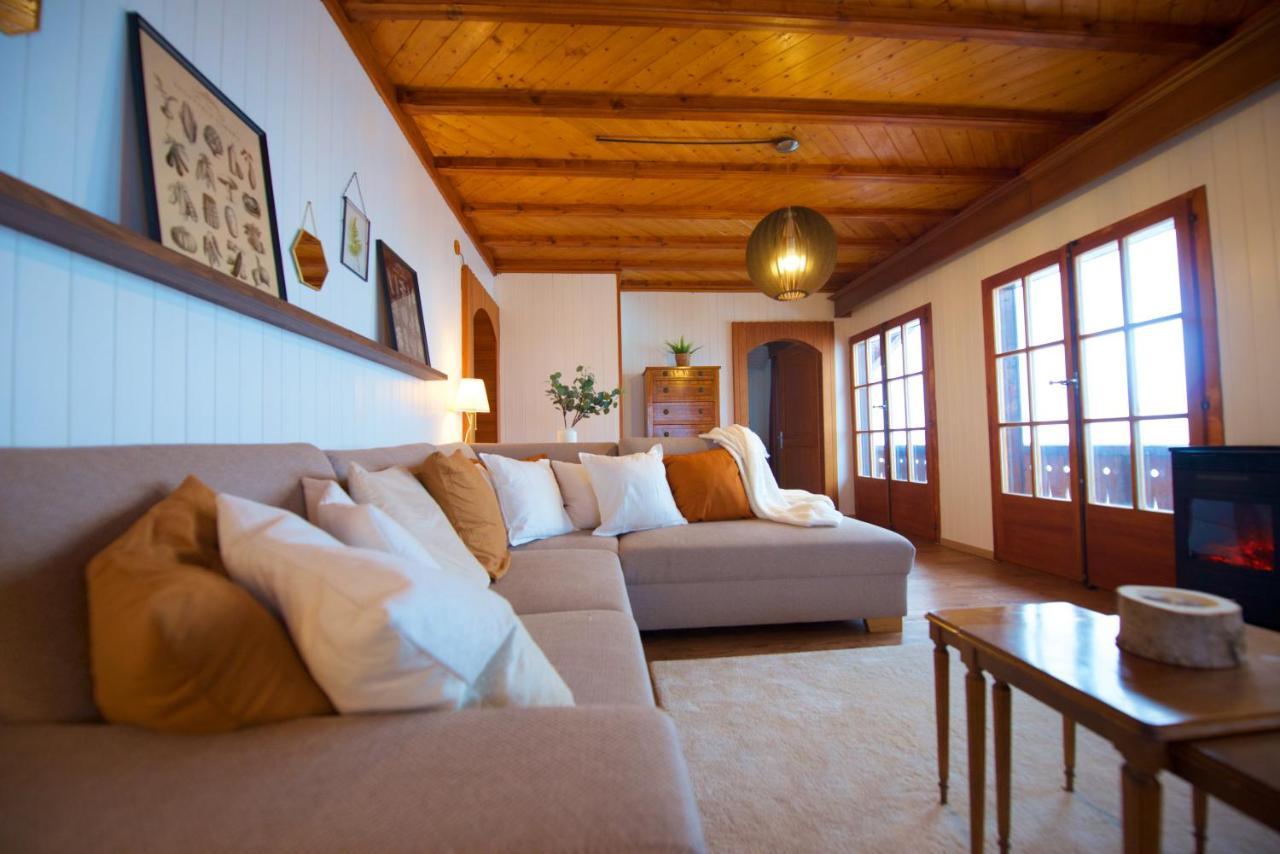 Chalet 4 Personnes Avec Sauna เลแซ็ง ภายนอก รูปภาพ