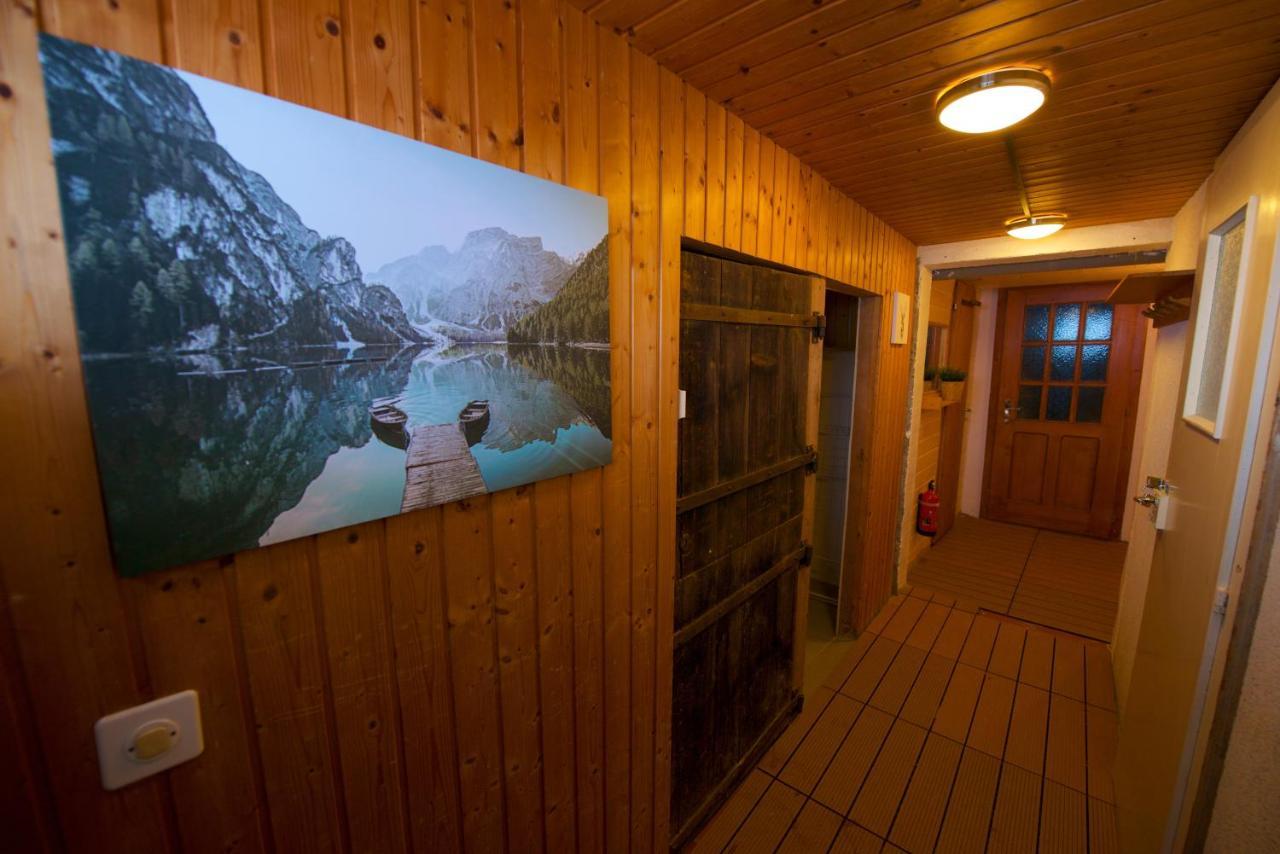 Chalet 4 Personnes Avec Sauna เลแซ็ง ภายนอก รูปภาพ