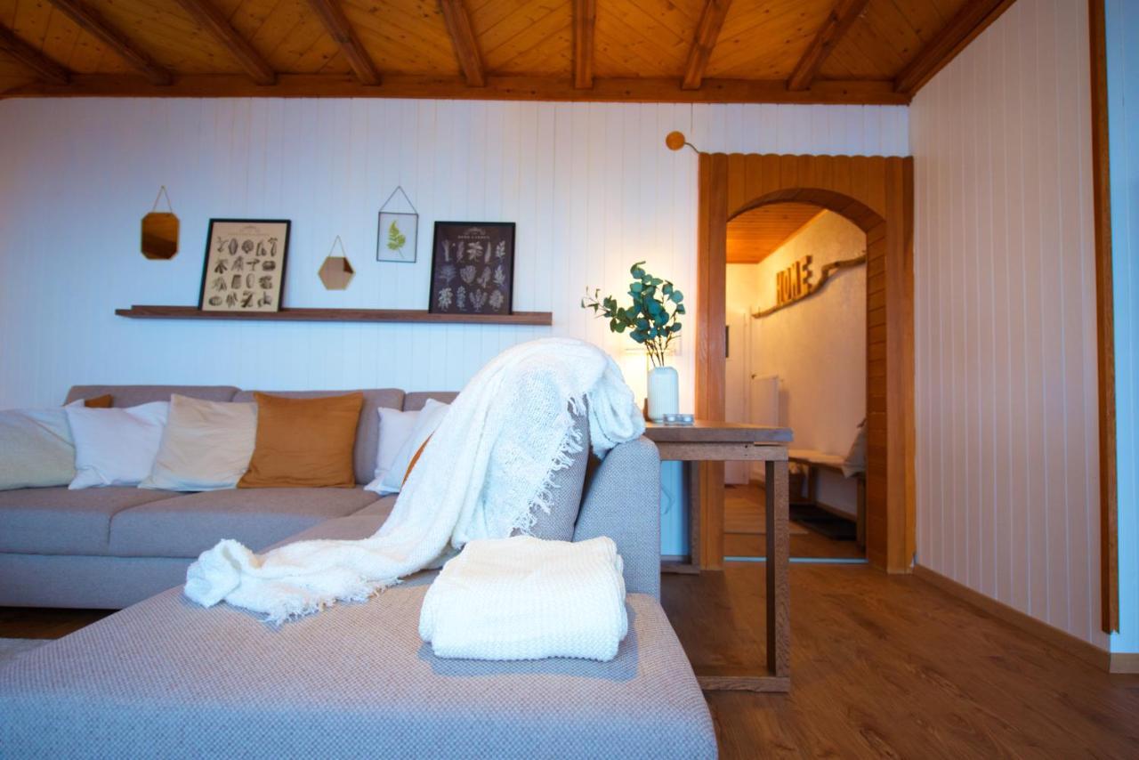 Chalet 4 Personnes Avec Sauna เลแซ็ง ภายนอก รูปภาพ