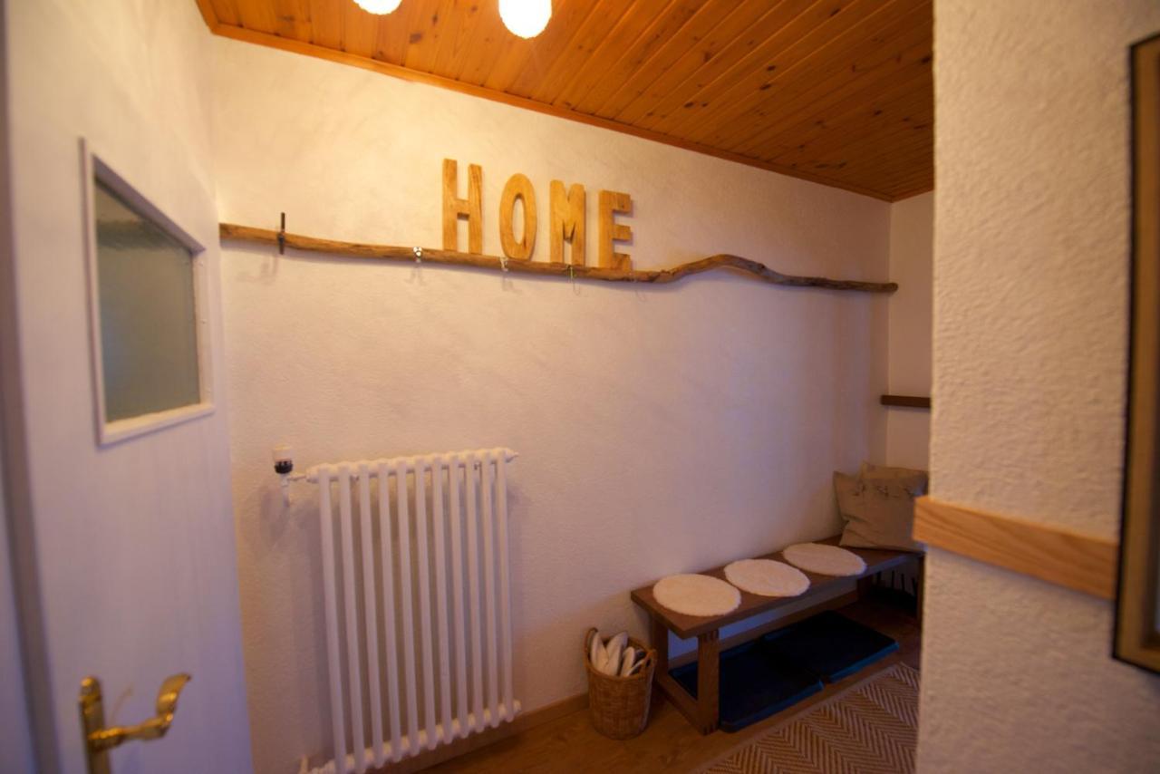 Chalet 4 Personnes Avec Sauna เลแซ็ง ภายนอก รูปภาพ