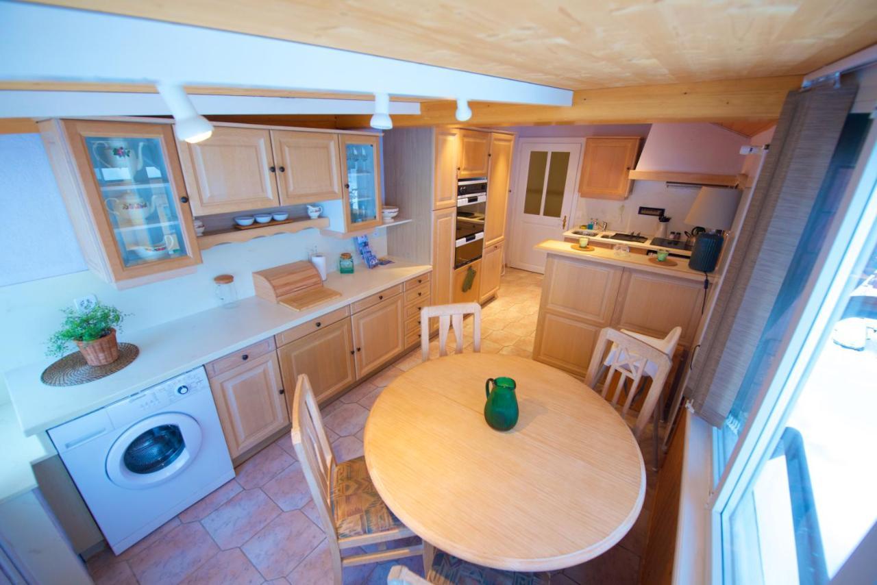 Chalet 4 Personnes Avec Sauna เลแซ็ง ภายนอก รูปภาพ