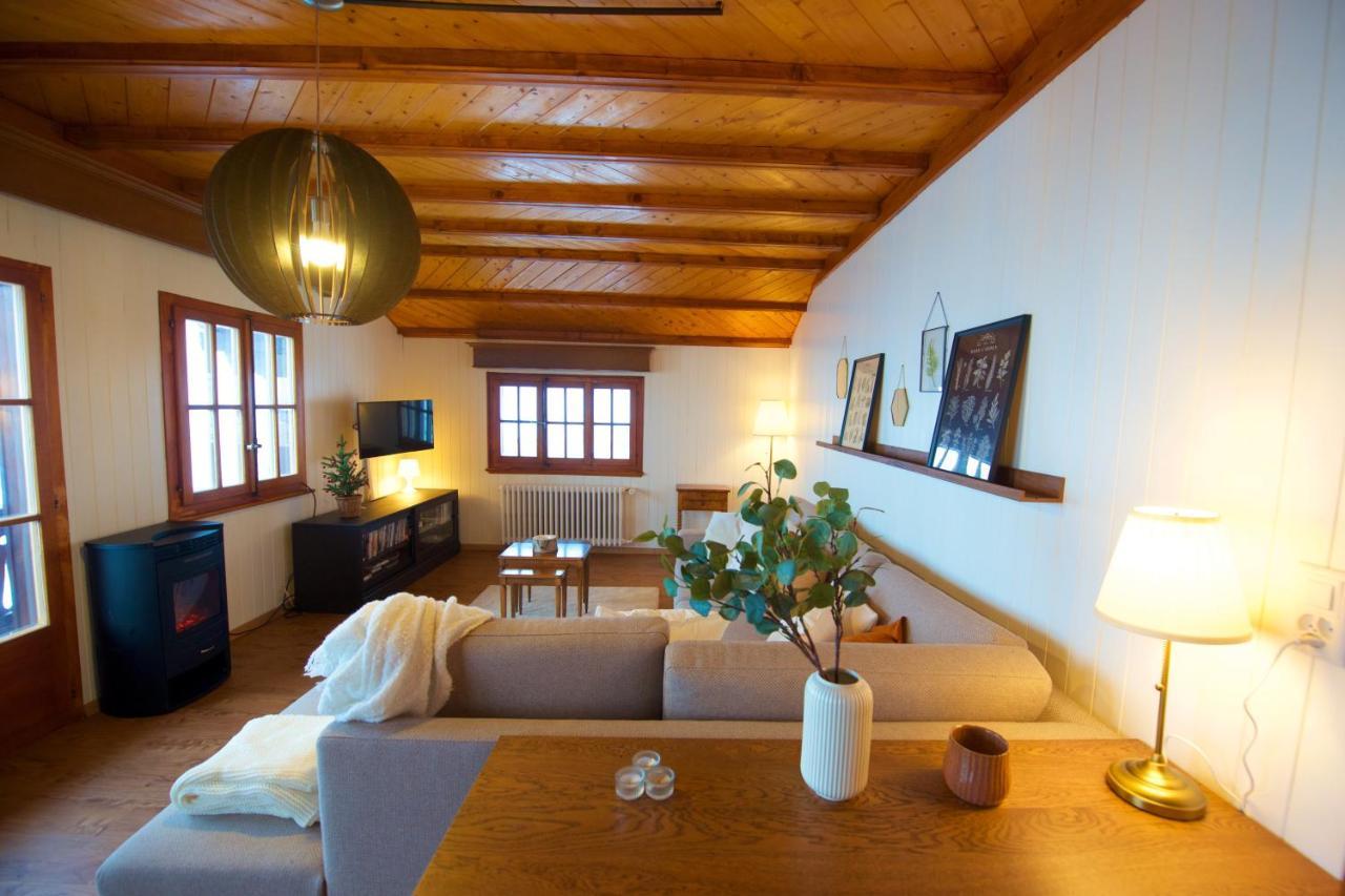 Chalet 4 Personnes Avec Sauna เลแซ็ง ภายนอก รูปภาพ